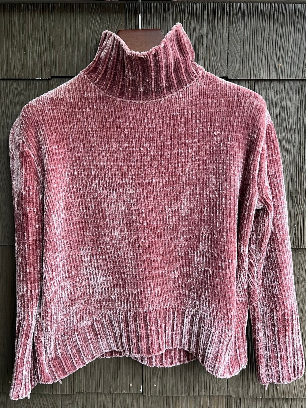 CYNTHIA ROWLEY Velour Turtleneck Sweater Size S (Bx 20)